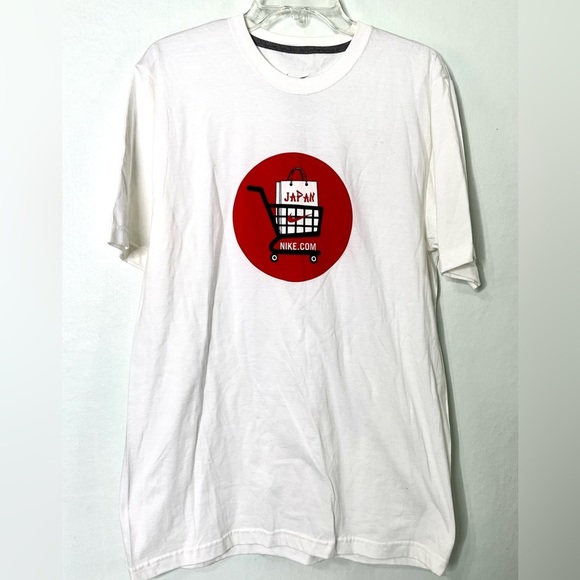 NIKE WHITE SHORT SLEEVE TEE SHIRT WITH JAPAN GRAPHIC ON FRONT SZ. L #141 - Picture 6 of 7